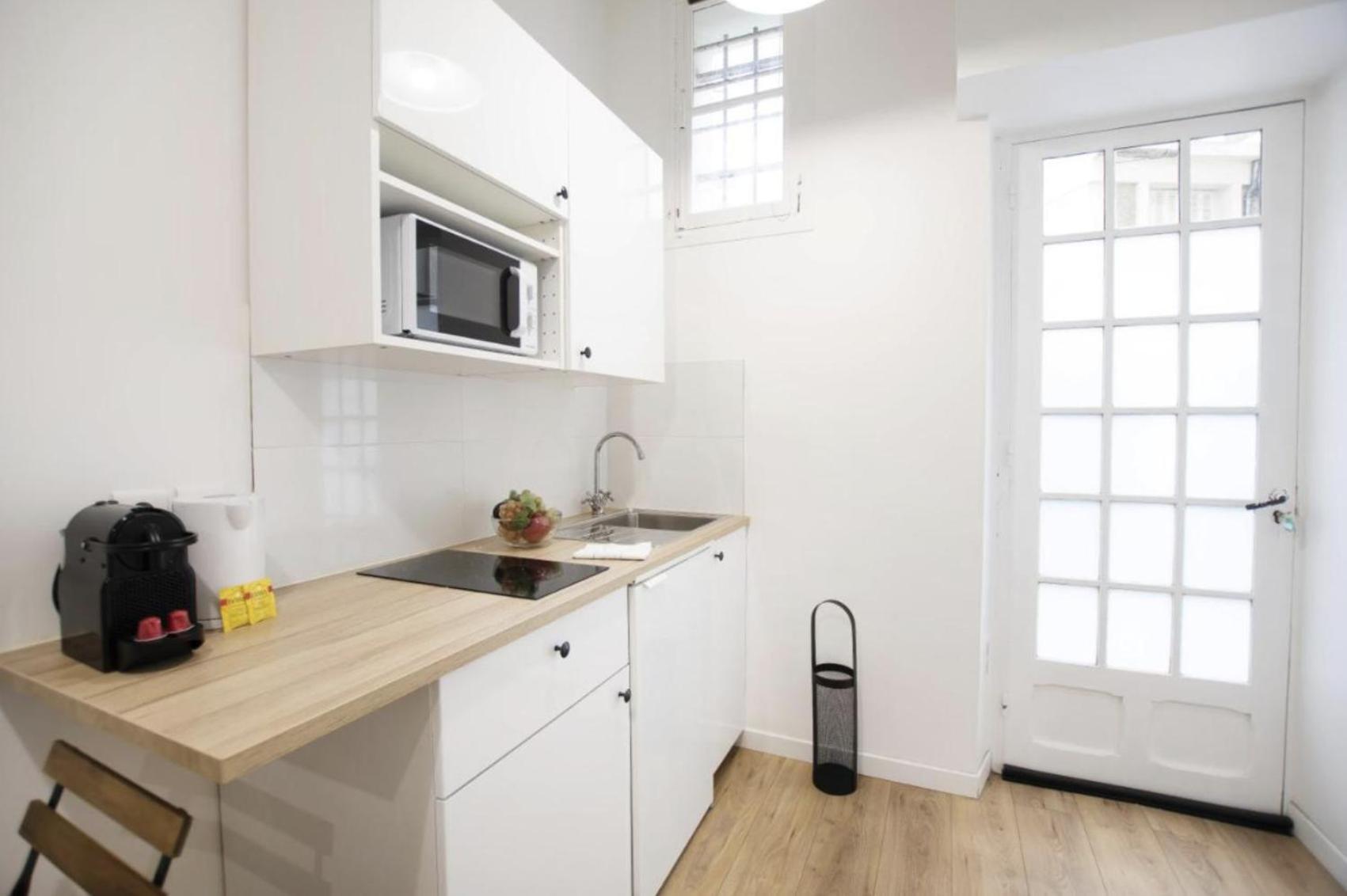 Great Studio Near The Eiffel Tower Paris Exteriör bild